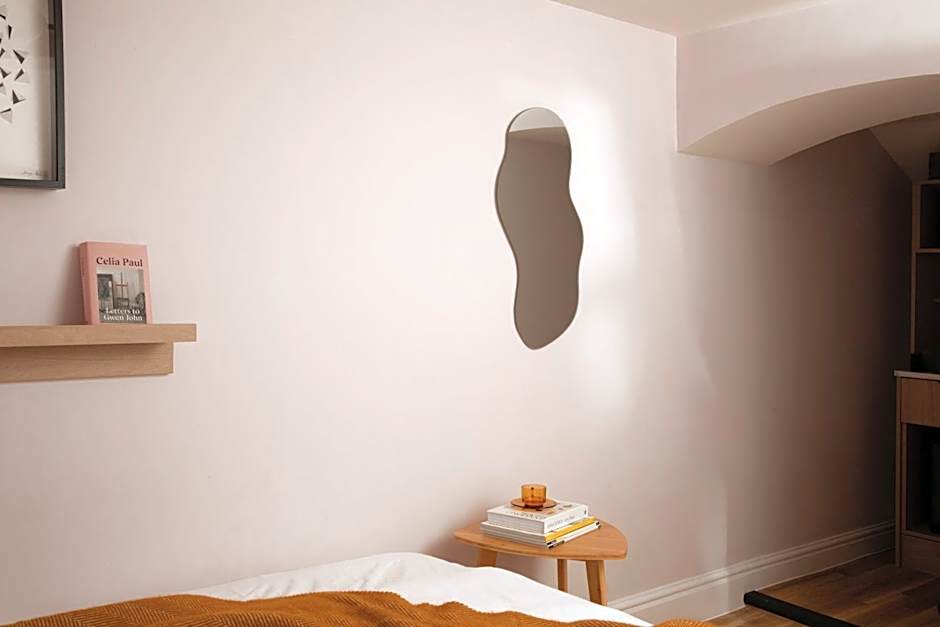 Bob W London Olympia