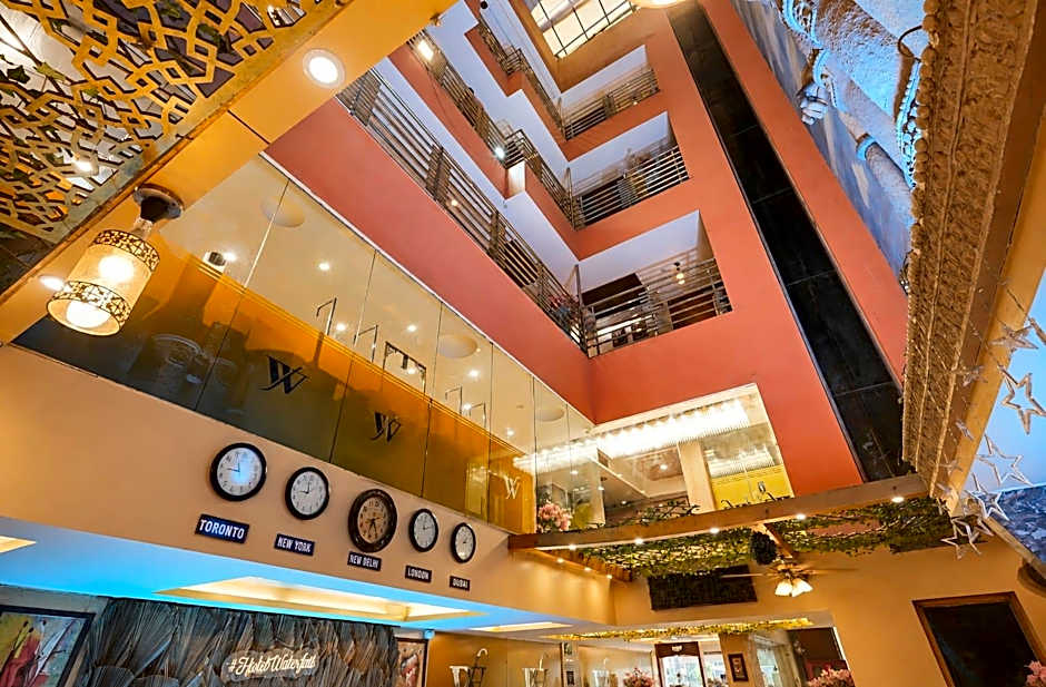 Hotel Waterfall