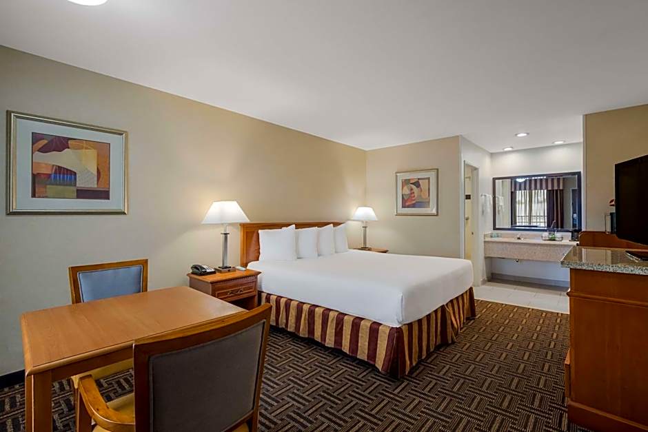 Best Western Norwalk Inn