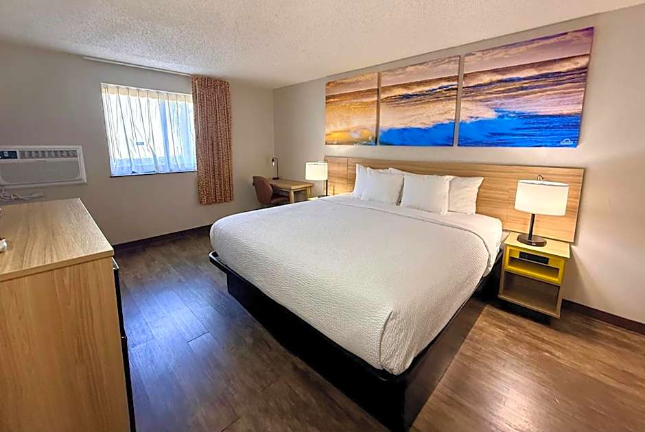 Days Inn by Wyndham Orange Park/Jacksonville