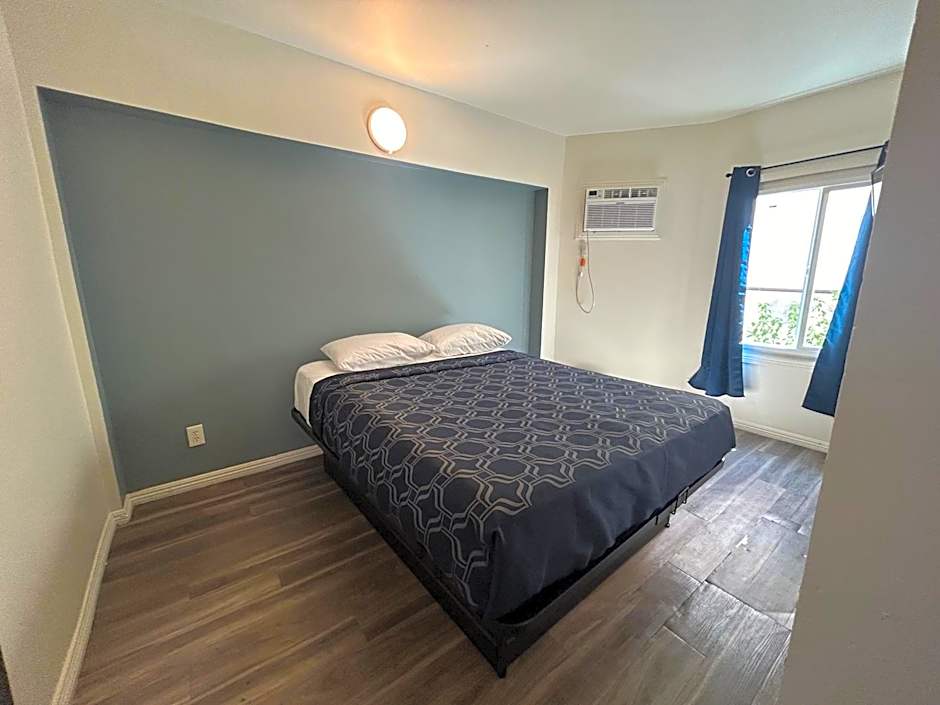 Budget Inn Hollywood