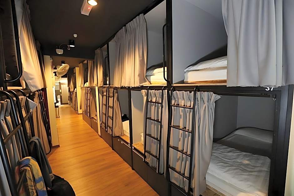 Sleepbox Hotel