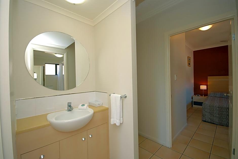 City Plaza Apartments