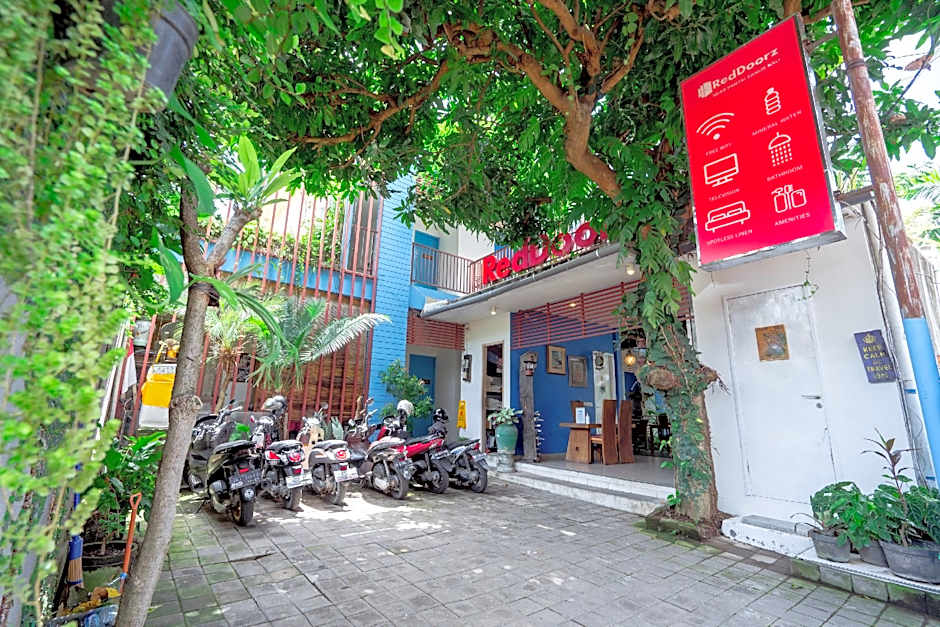 RedDoorz near Pantai Sanur Bali