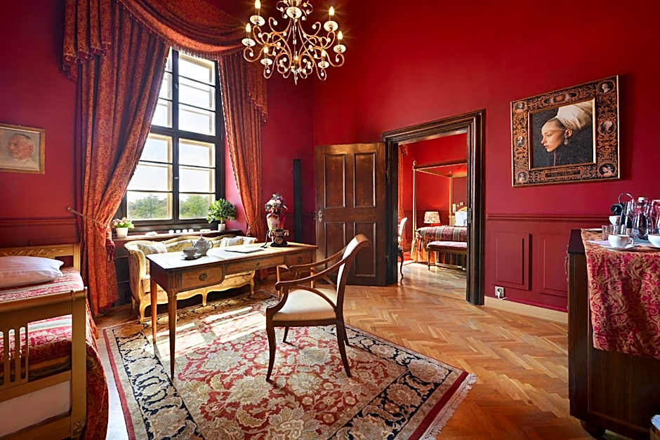 Chateau Loucen Garden Retreat