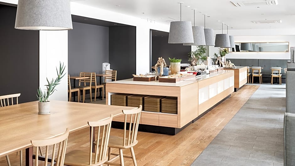 Vessel Inn Sakae Ekimae