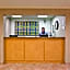 La Quinta Inn & Suites by Wyndham Mansfield, Oh