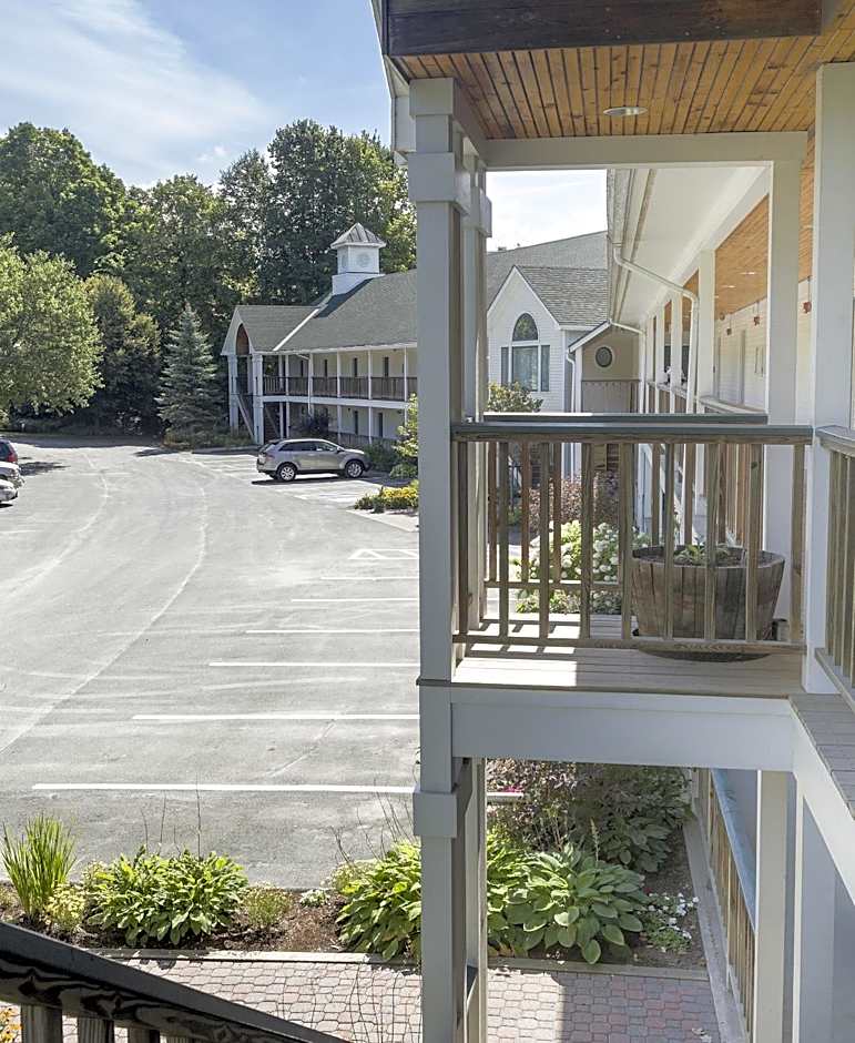 Fairbanks Inn