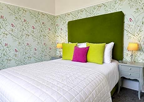 Deluxe Double Room with Shower