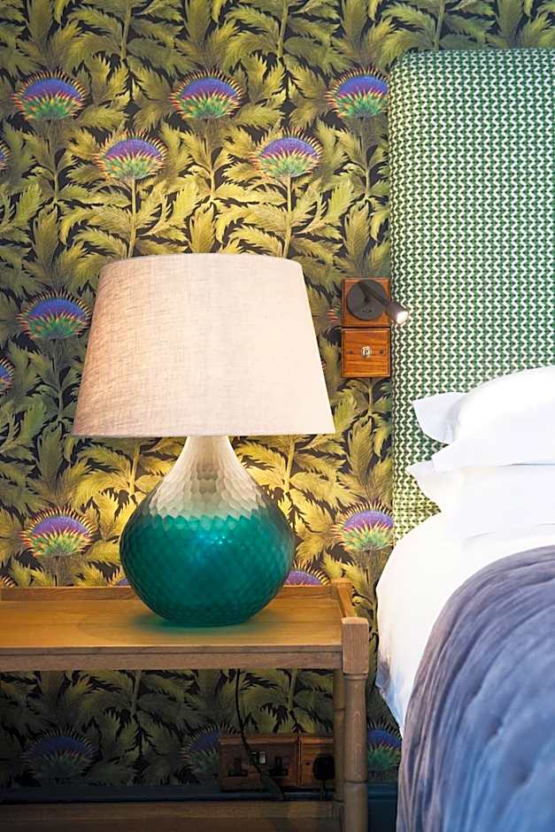 Purchases Restaurant & Accommodation