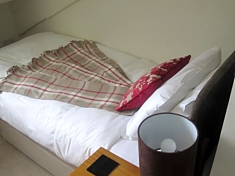 Basic Single Room