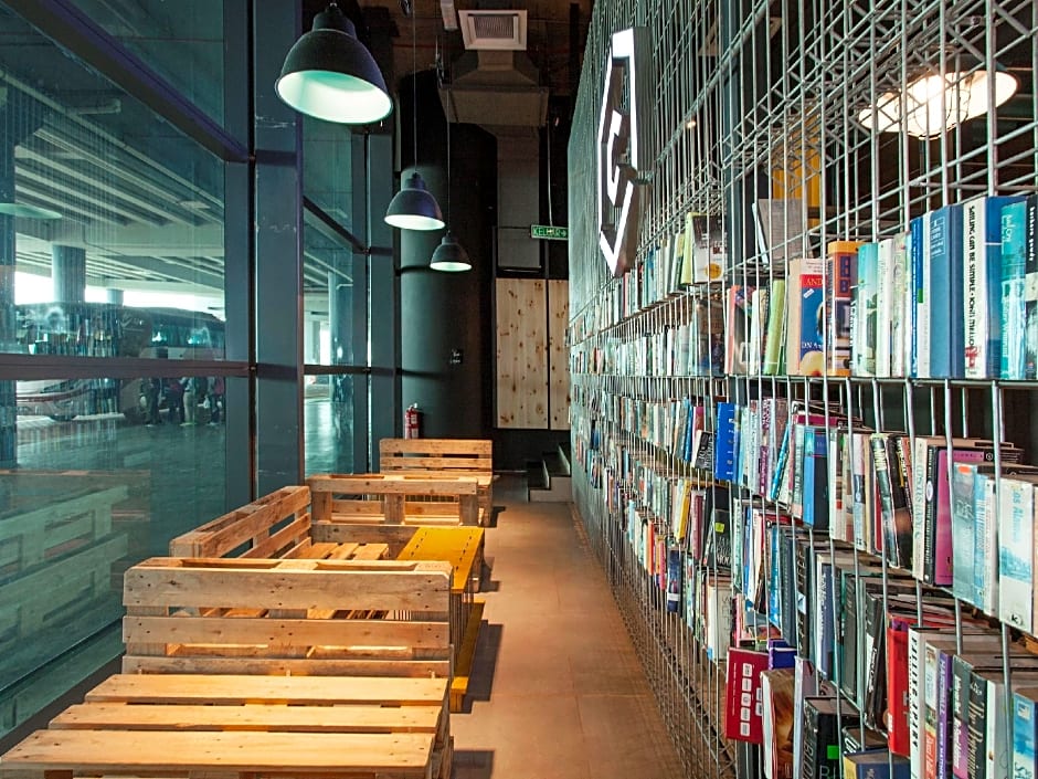 CapsuleTransit Landside, Airport Hotel - Public Area - Gateway KLIA T2, Lvl 1