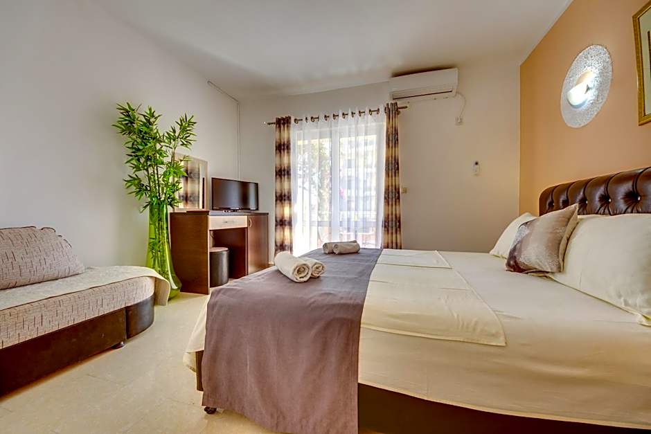 Aparthotel Villa Primafila