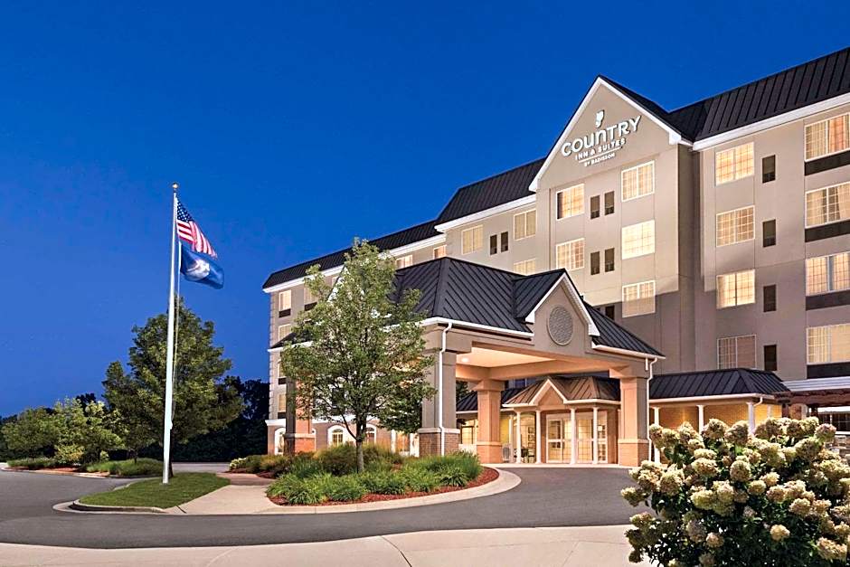 Photo 1 of 50 of Country Inn & Suites by Radisson, Grand Rapids East, MI