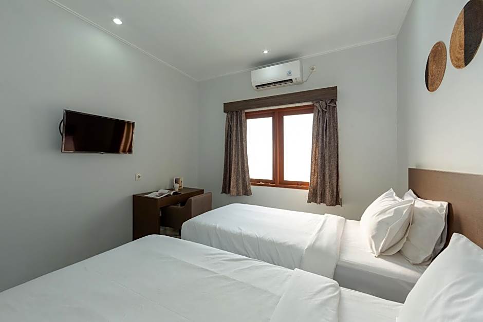 Cove Matahari Guesthouse Sunset