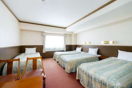 Quadruple Room - Non-Smoking