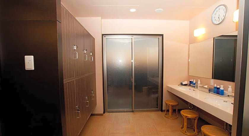 Omura Station Hotel