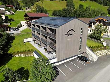 Simple Life Apartments