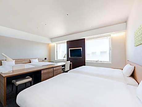 Deluxe Triple Room - Non-Smoking