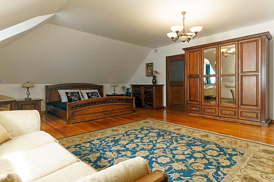 Apartamenty w Dworku Cheval