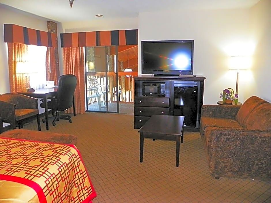 Royalton Inn & Suites