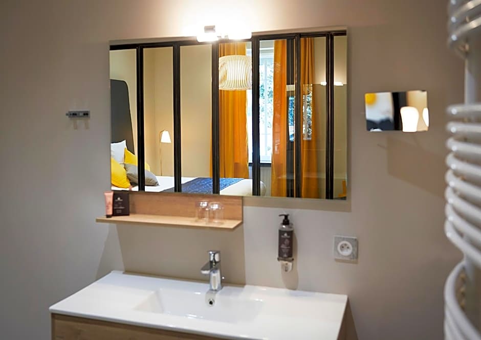 Pont du Chalon Hôtel and Restaurant