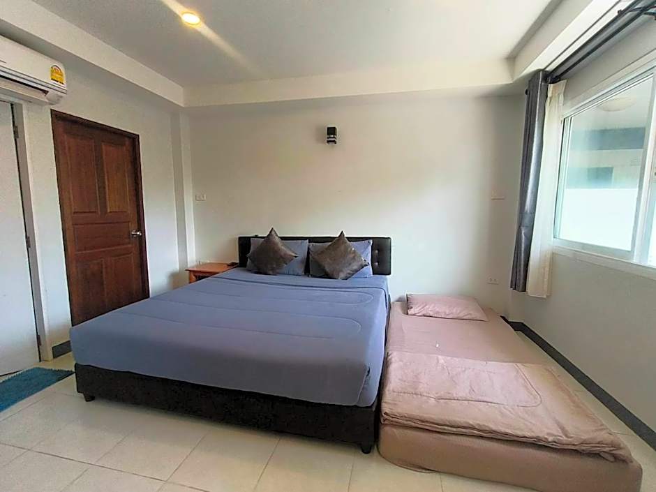 Nangkam Boutique Donsak