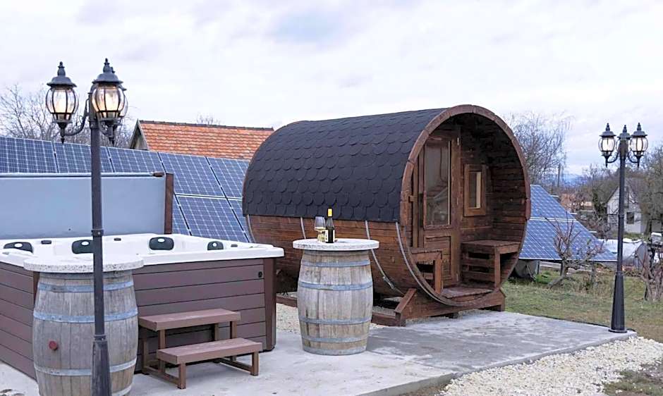 Buzál-Mórocza Pincészet és Szálláshely