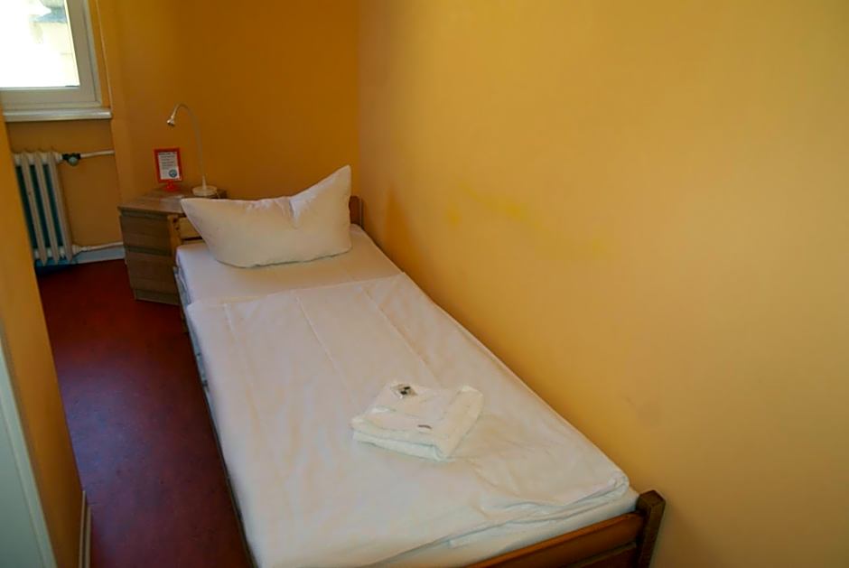 Happy go Lucky Hotel  Hostel