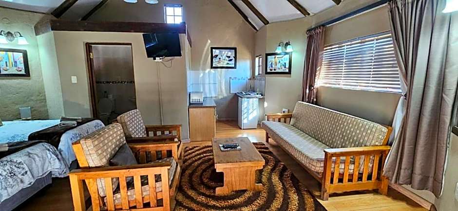 Gaggle Inn Guest Lodge