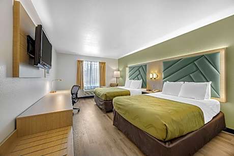 Queen Room with Two Queen Beds - Non Smoking