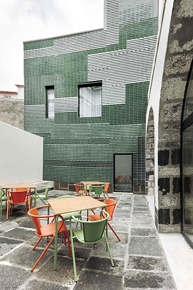 Casa da Galeria - Azores Art of Hosting