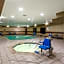 Holiday Inn Express Bloomington West