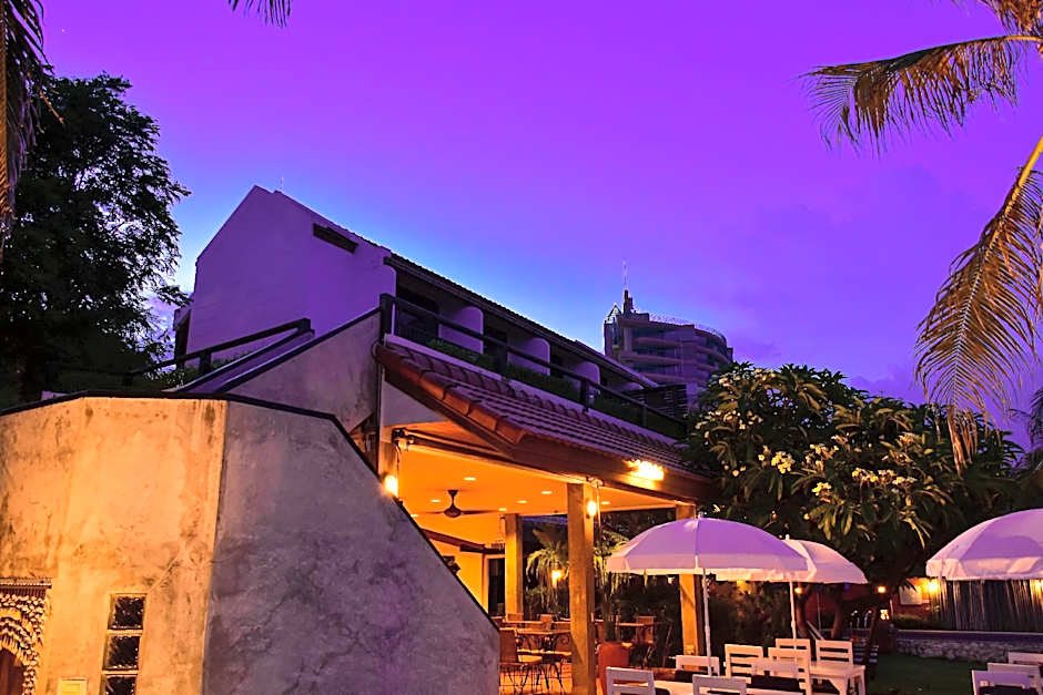 Sea Memories White Sand Beach Hotel