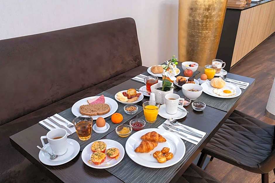 PLAZA Premium Den Haag City Center