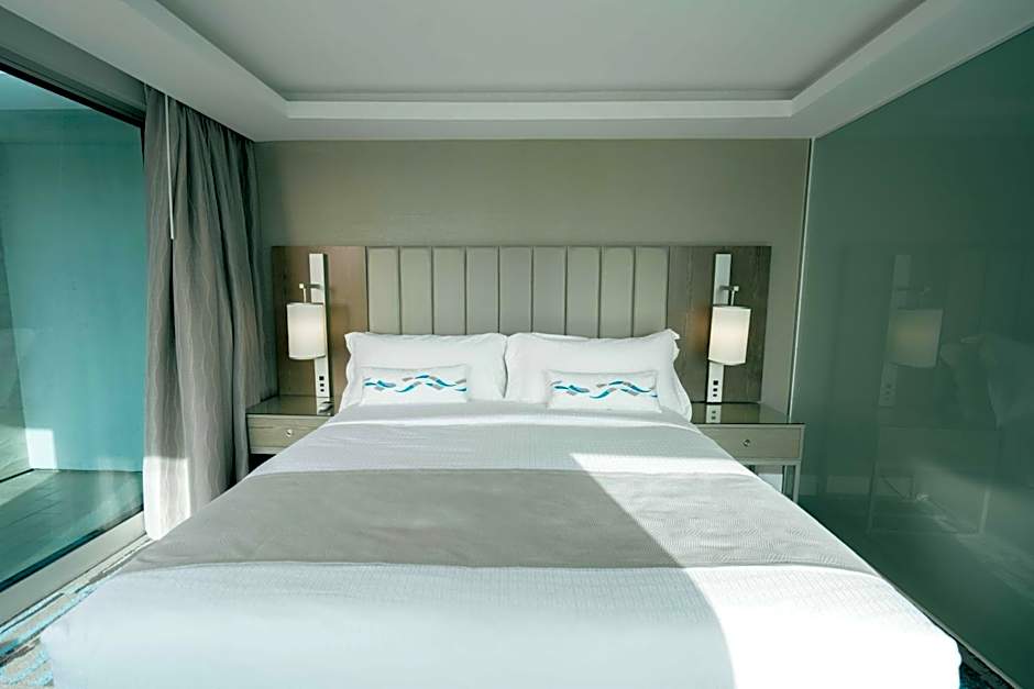 H2O Hermosa Beach Hotel