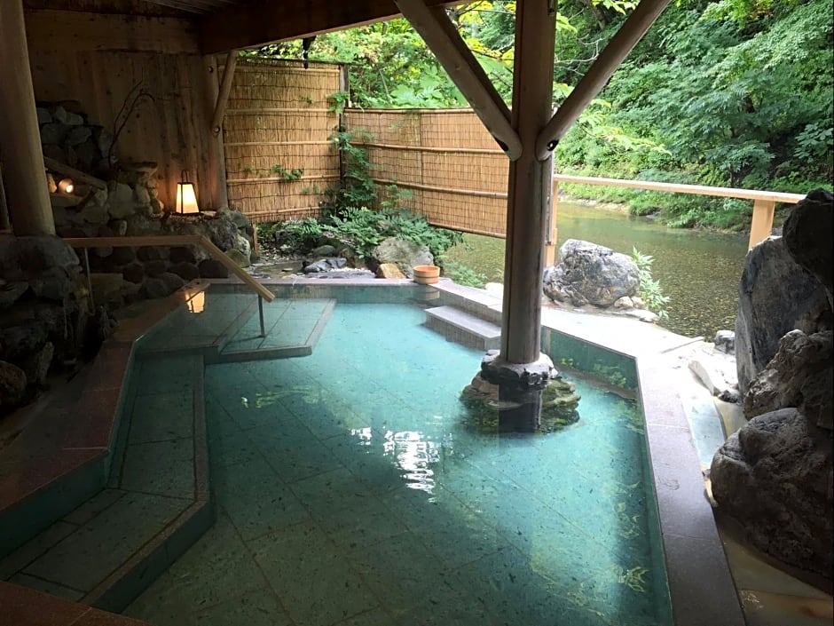 Honke Bankyu Hot Spring Ryokan