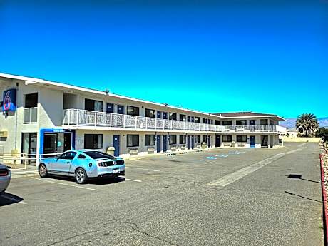 Motel 6-Palm Desert, CA - Palm Springs Area