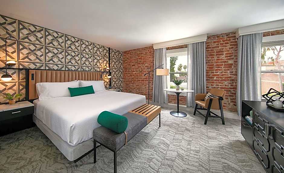 Hotel Virginia Santa Barbara, Tapestry Collection by Hilton