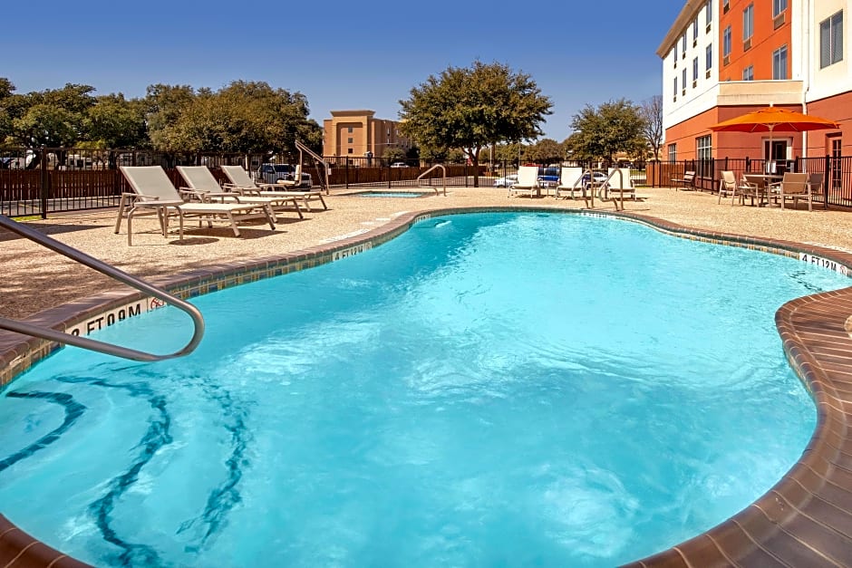 Holiday Inn Express Uvalde