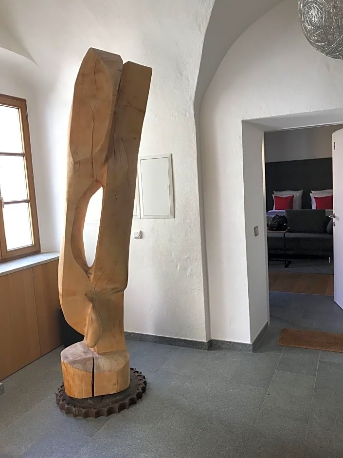 BARONHAUS Aparthotel & Suites