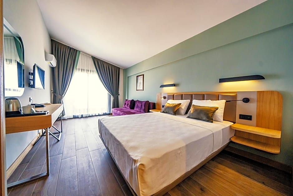 Premier Nergis Beach & SPA