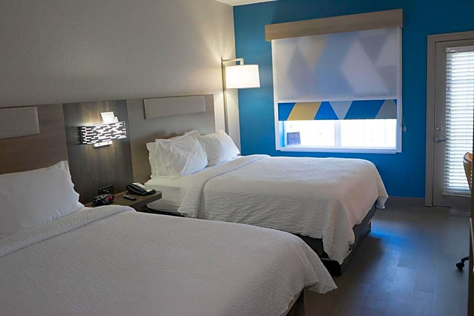 Holiday Inn Express & Suites Lakeland North - I-4 By IHG