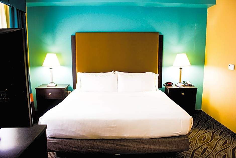 Holiday Inn Express & Suites Havelock Northwest New Bern By IHG
