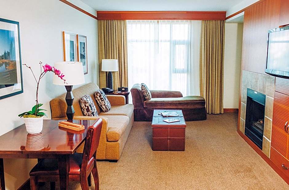 Pan Pacific Whistler Village Centre