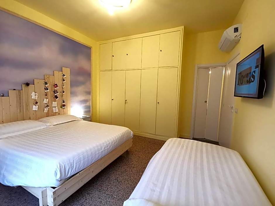 Red Carpet rooms