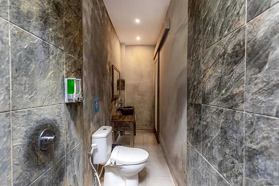 ME Villa Kayu Tulang
