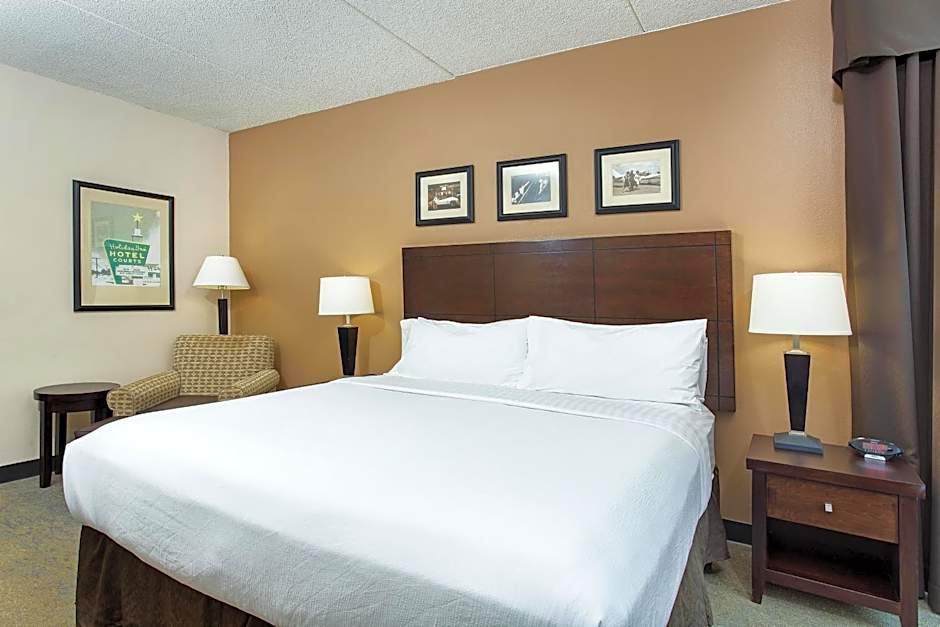 Holiday Inn Louisville Airport - Fair/Expo By IHG