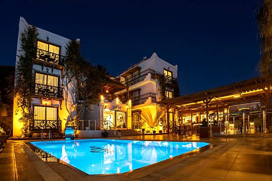 west coast boutique hotel