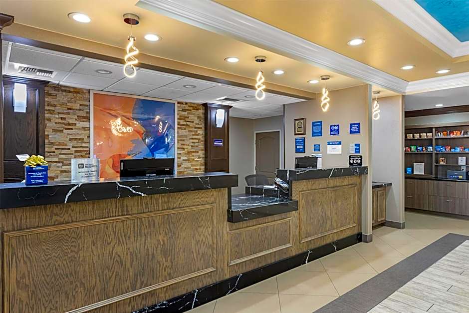 Best Western Plus Wasco Inn & Suites